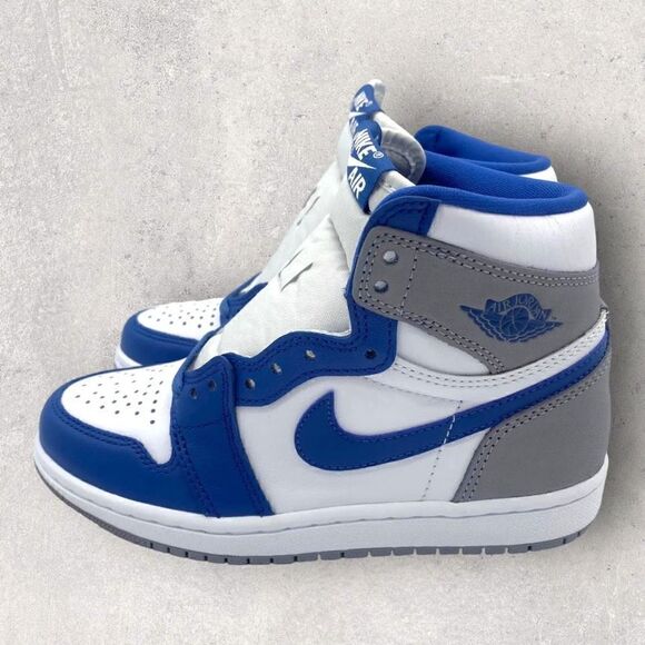 Nike Mens Air Jordan 1 Retro High OG 'True Blue' DZ5485-410 size 4/ 5.5 Womens - Picture 2 of 12